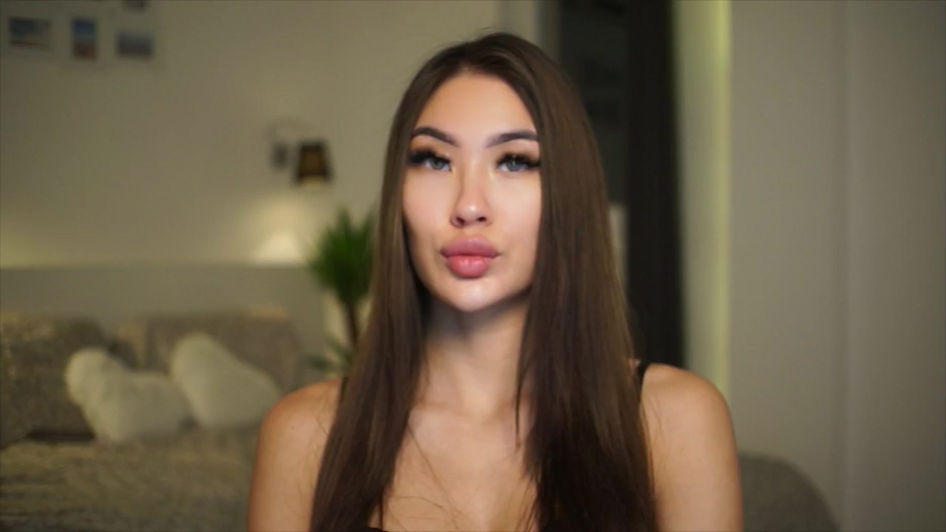 Gallery image thumbnail from SimpleMai's myfreecams stream on, 03/23/2026, 18:50 image 19 of 20