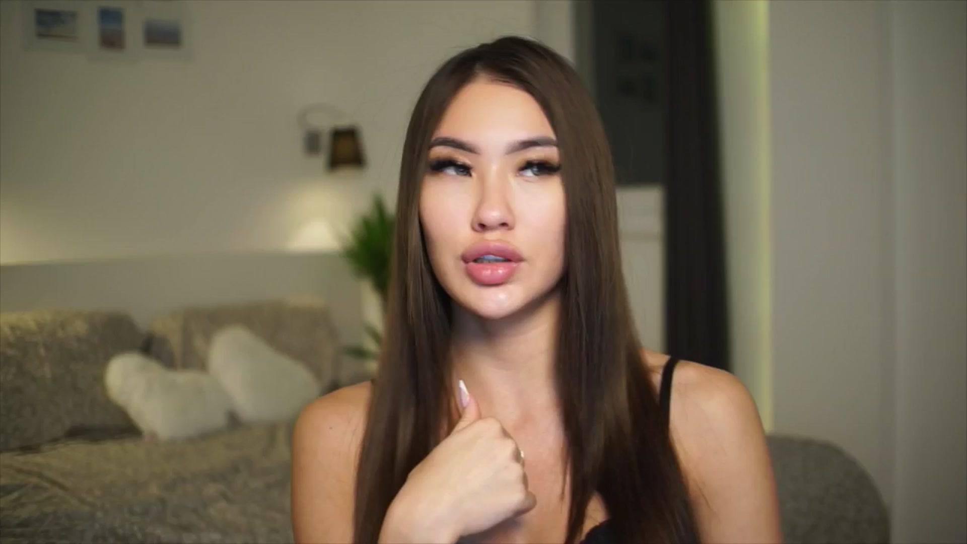 Gallery image thumbnail from SimpleMai's myfreecams stream on, 03/23/2026, 22:44 image 18 of 20