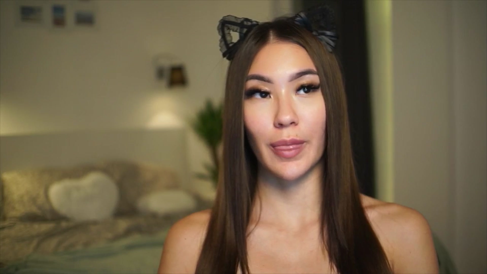 Gallery image thumbnail from SimpleMai's myfreecams stream on, 03/24/2026, 22:21 image 16 of 20