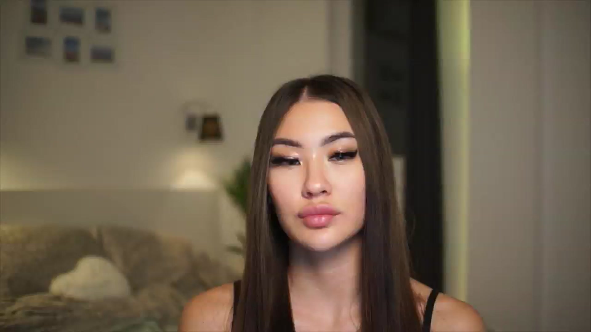 Gallery image thumbnail from SimpleMai's myfreecams stream on, 03/28/2026, 22:13 image 15 of 20