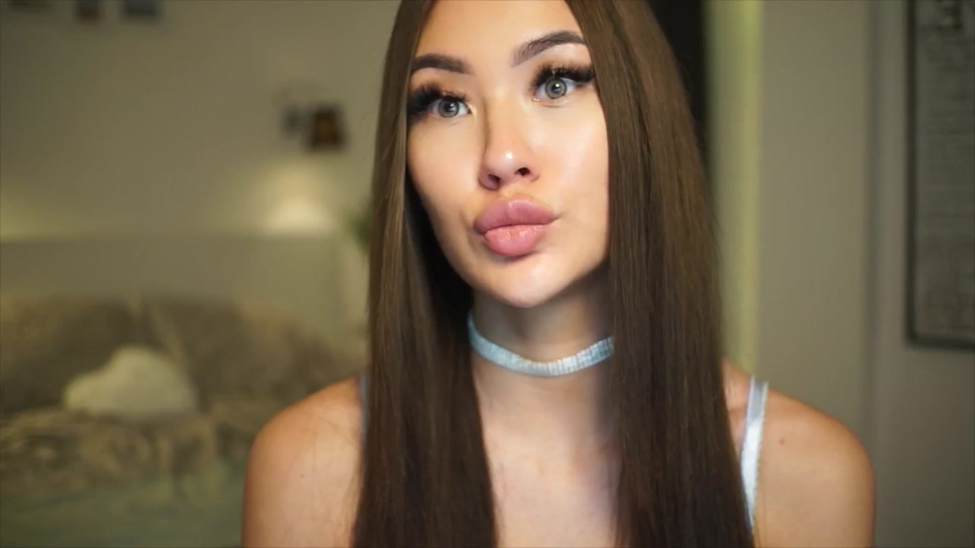 Gallery image thumbnail from SimpleMai's myfreecams stream on, 03/29/2026, 23:10 image 14 of 20
