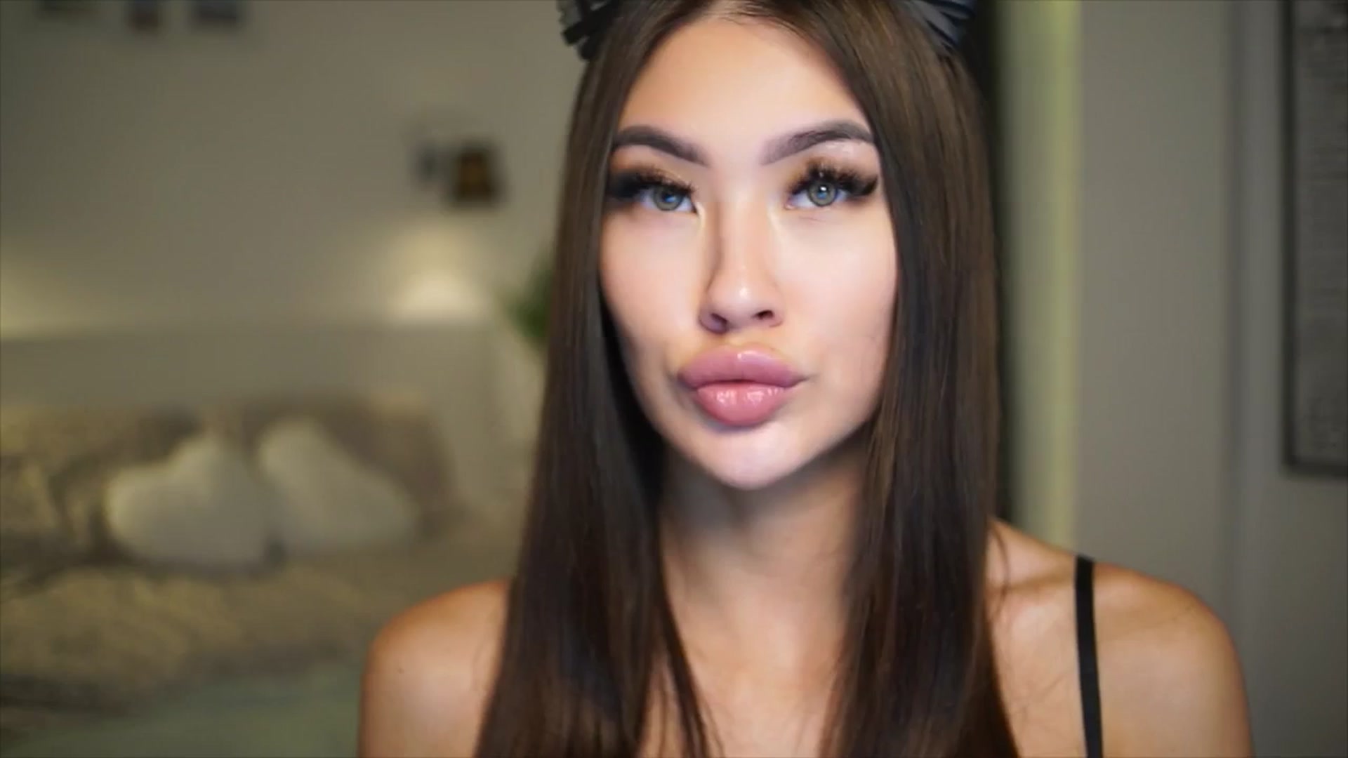 Gallery image thumbnail from SimpleMai's myfreecams stream on, 04/02/2026, 22:58 image 13 of 20