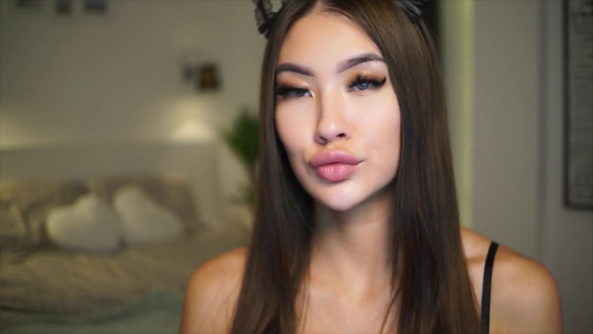 Gallery image thumbnail from SimpleMai's myfreecams stream on, 04/02/2026, 22:58 image 15 of 20