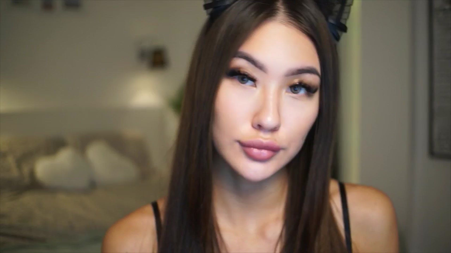 Gallery image thumbnail from SimpleMai's myfreecams stream on, 04/02/2026, 22:58 image 19 of 20