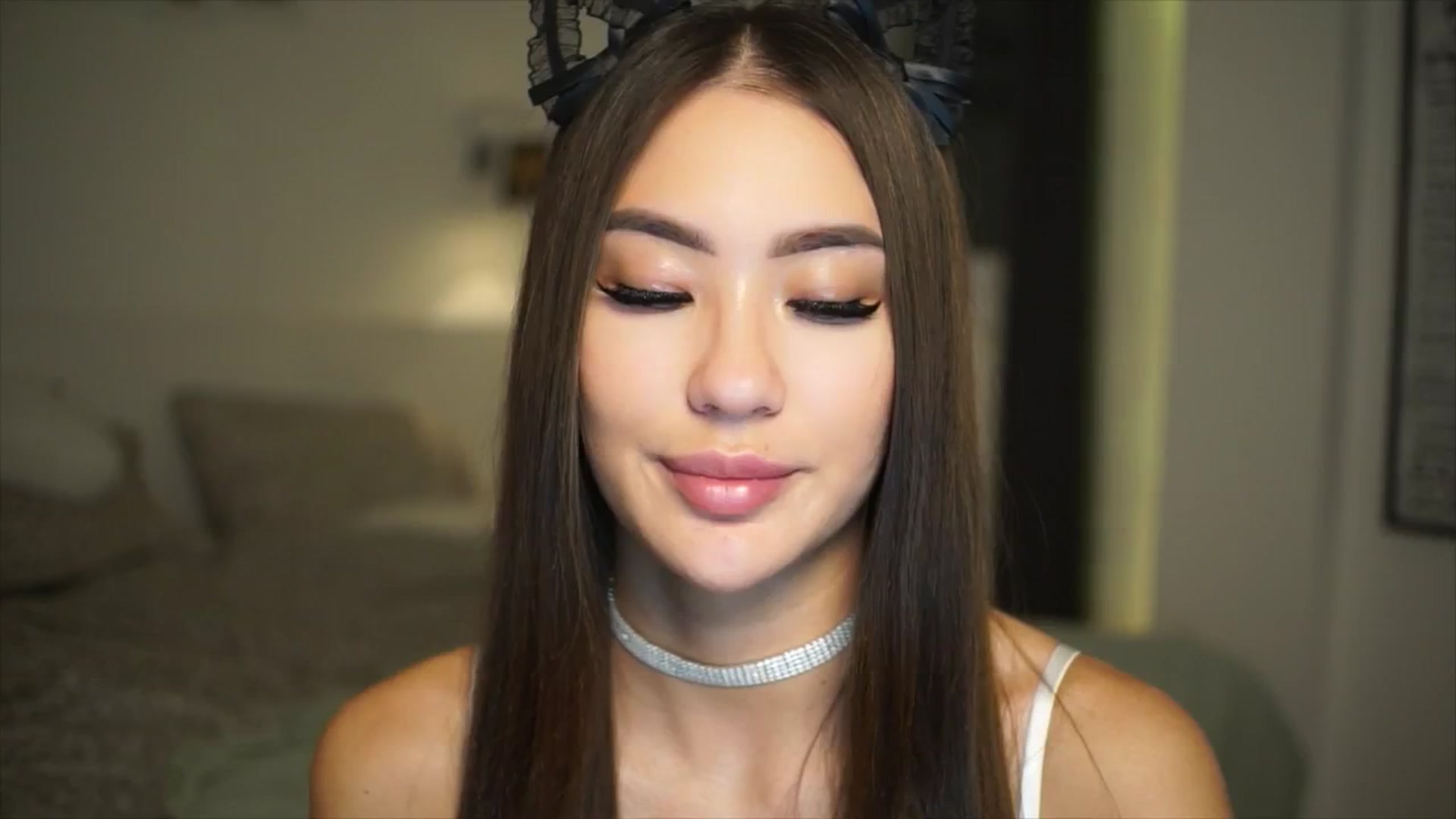 Gallery image thumbnail from SimpleMai's myfreecams stream on, 04/05/2026, 19:29 image 13 of 20