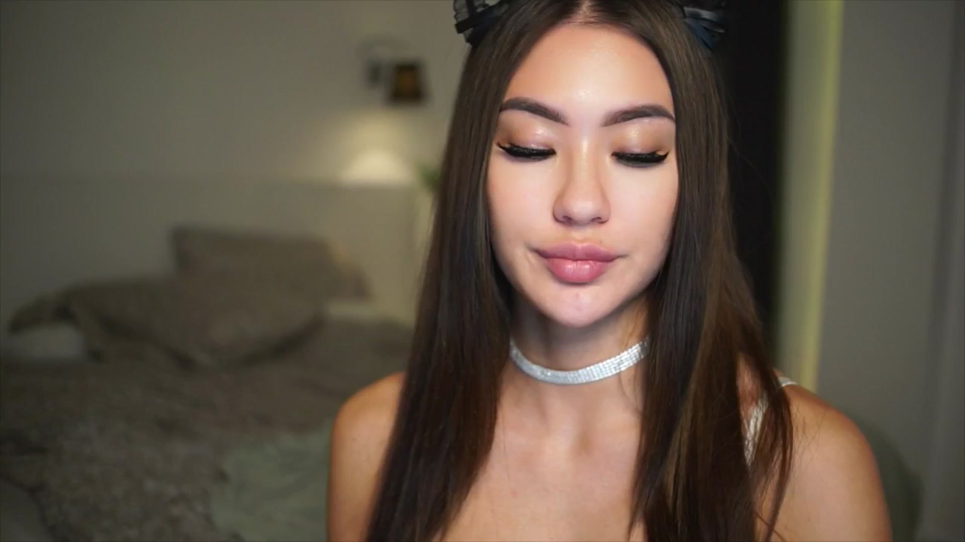 Gallery image thumbnail from SimpleMai's myfreecams stream on, 04/06/2026, 24:01 image 15 of 20