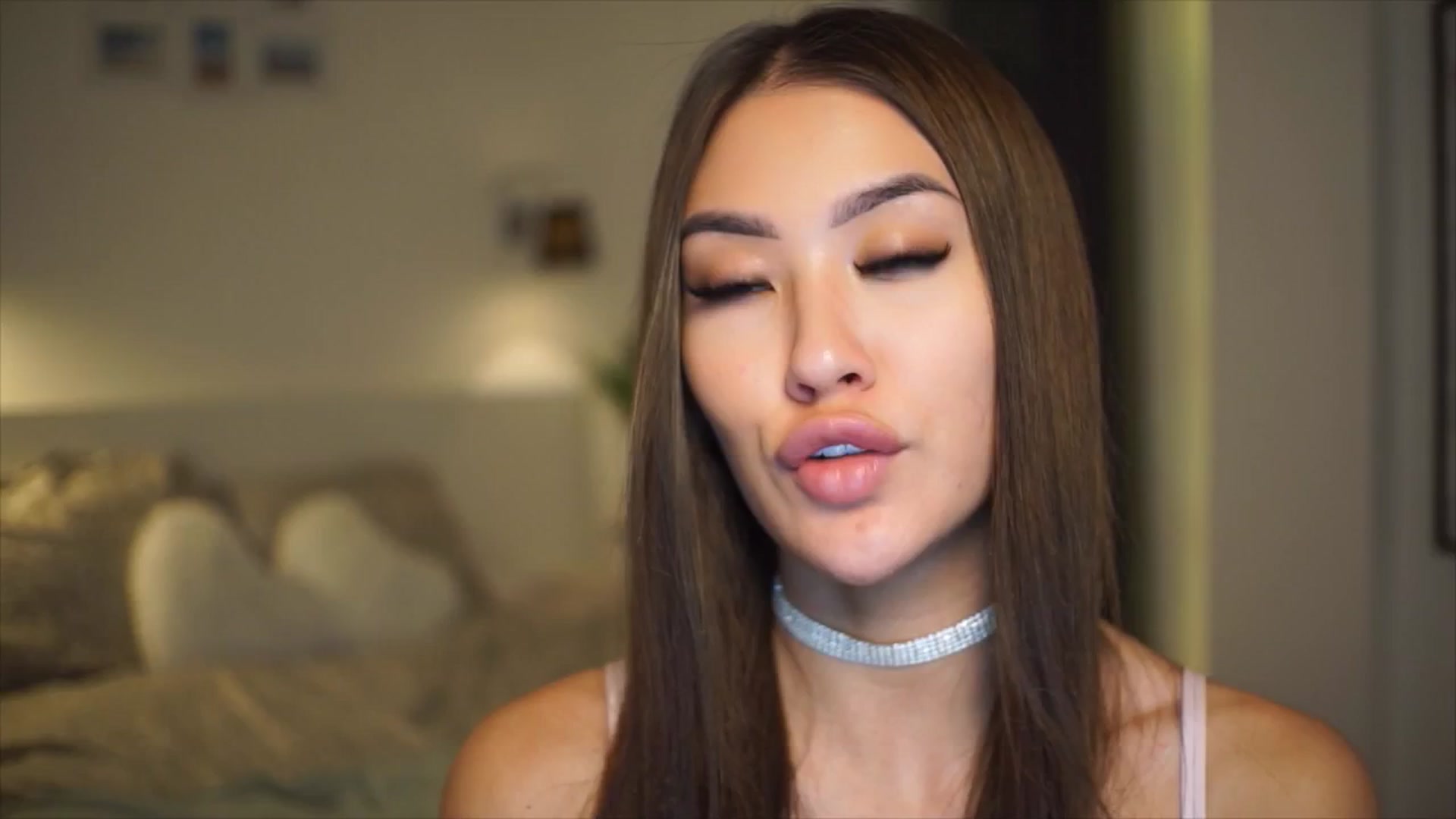 Gallery image thumbnail from SimpleMai's myfreecams stream on, 04/08/2026, 23:01 image 11 of 20