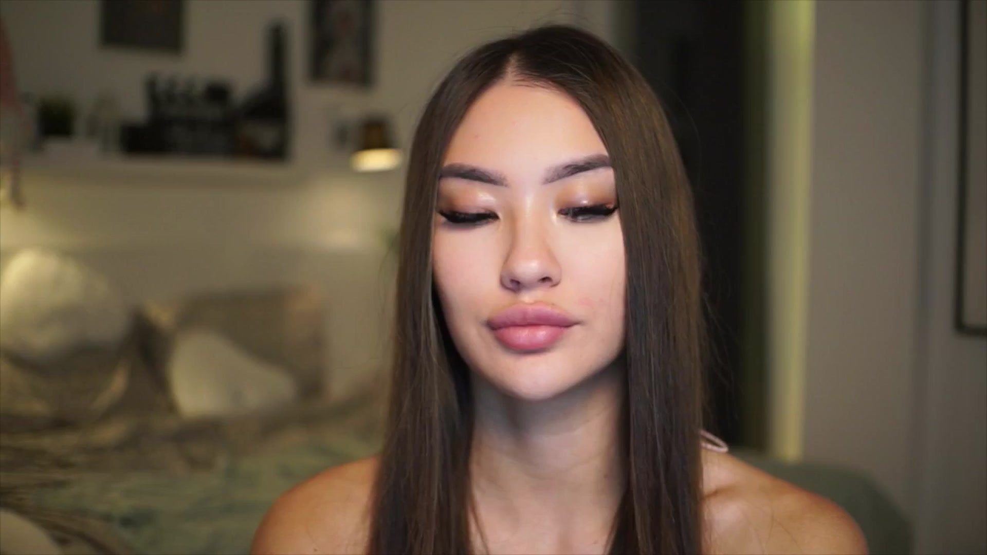 Gallery image thumbnail from SimpleMai's myfreecams stream on, 04/16/2026, 18:46 image 7 of 20