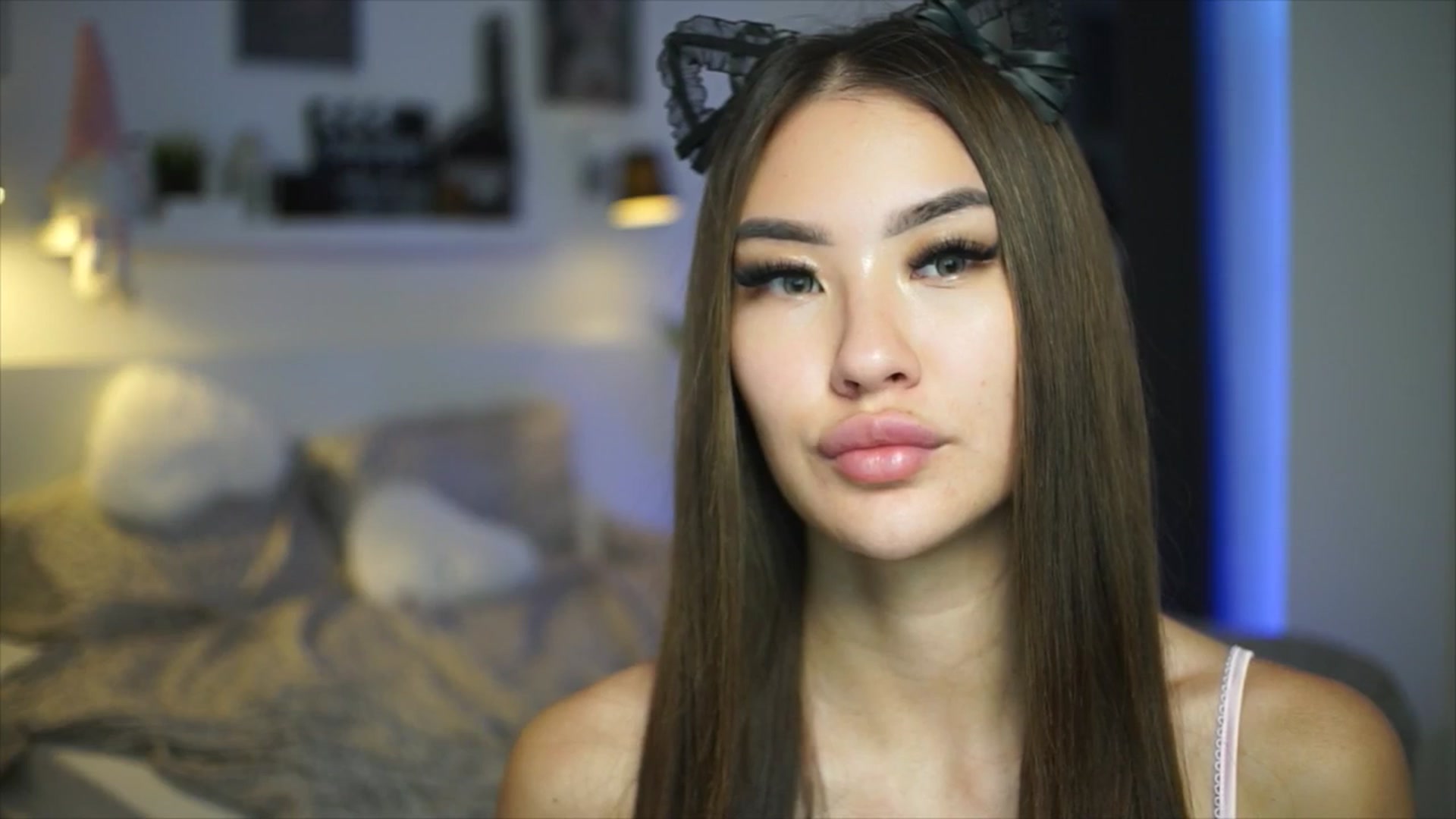 Gallery image thumbnail from SimpleMai's myfreecams stream on, 04/18/2026, 18:36 image 11 of 20