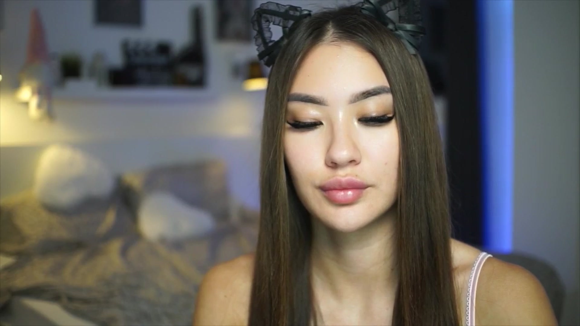 Gallery image thumbnail from SimpleMai's myfreecams stream on, 04/18/2026, 18:36 image 19 of 20