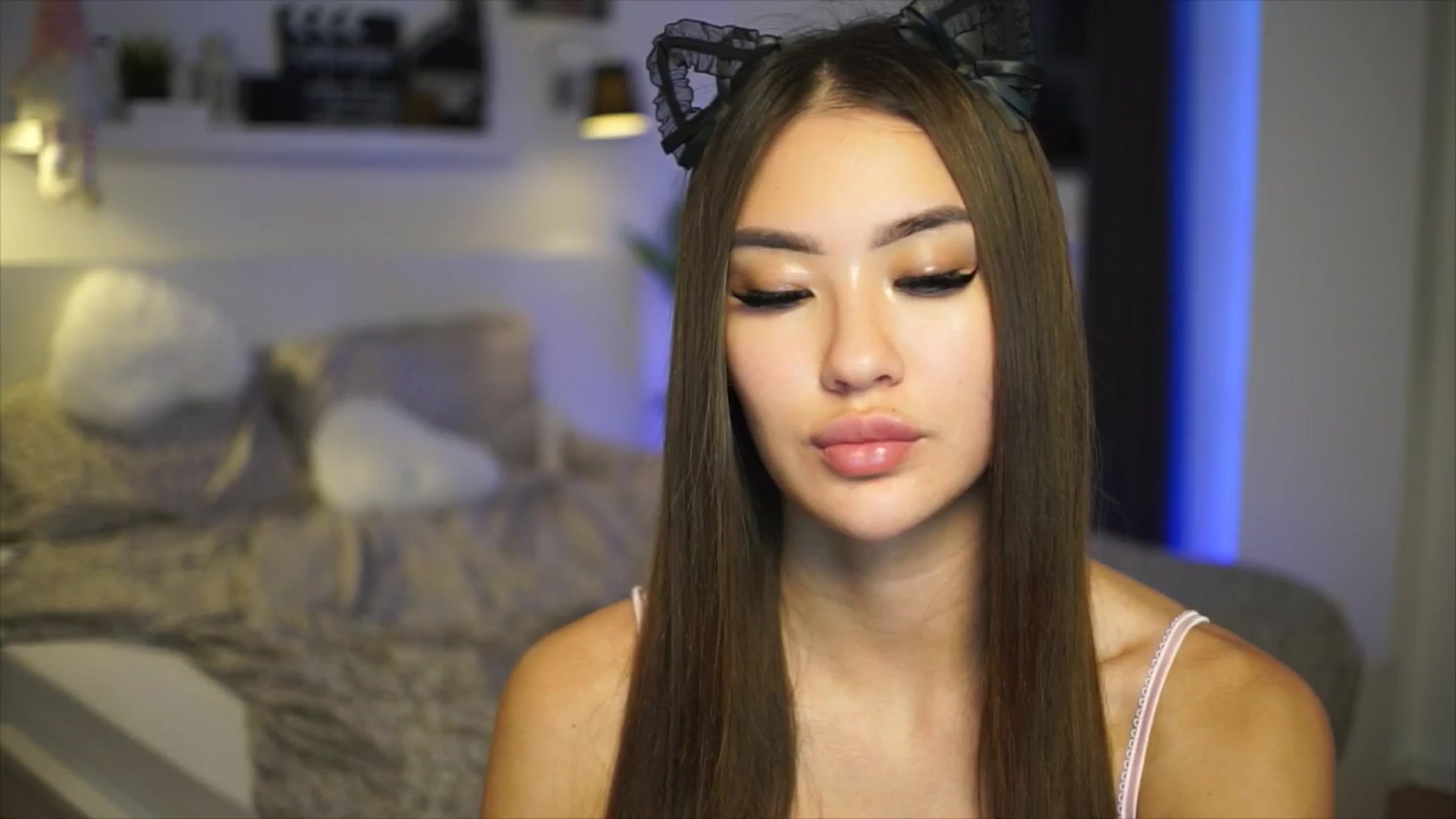 Gallery image thumbnail from SimpleMai's myfreecams stream on, 04/18/2026, 21:48 image 18 of 20