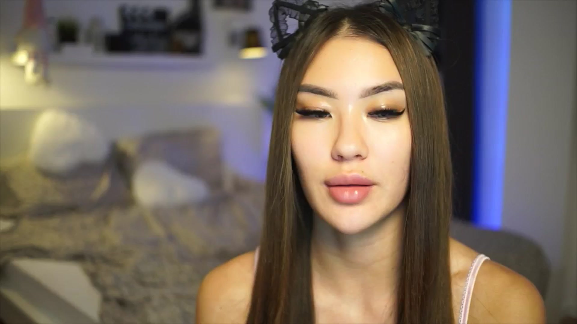 Gallery image thumbnail from SimpleMai's myfreecams stream on, 04/18/2026, 21:48 image 4 of 20