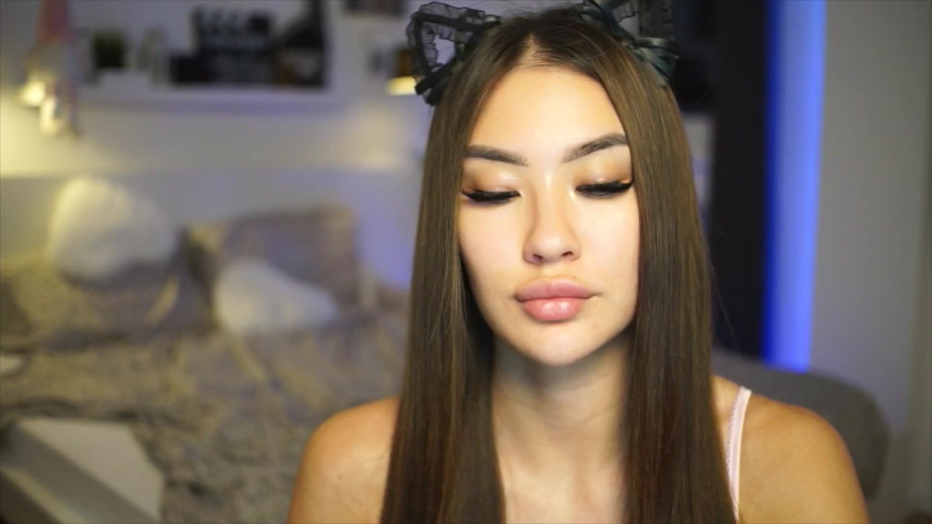 Gallery image thumbnail from SimpleMai's myfreecams stream on, 04/18/2026, 21:48 image 1 of 20