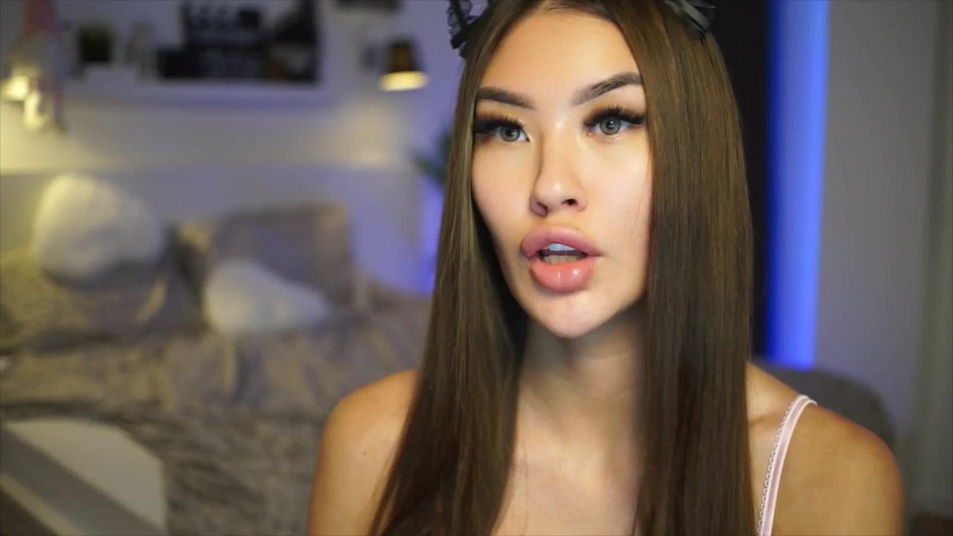 Gallery image thumbnail from SimpleMai's myfreecams stream on, 04/18/2026, 21:48 image 7 of 20