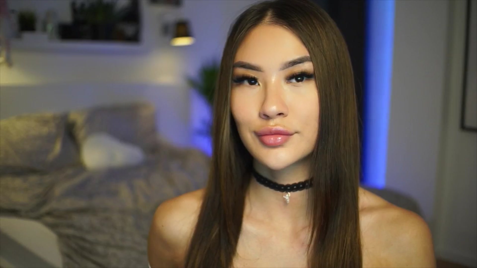 Gallery image thumbnail from SimpleMai's myfreecams stream on, 04/19/2026, 18:49 image 10 of 20