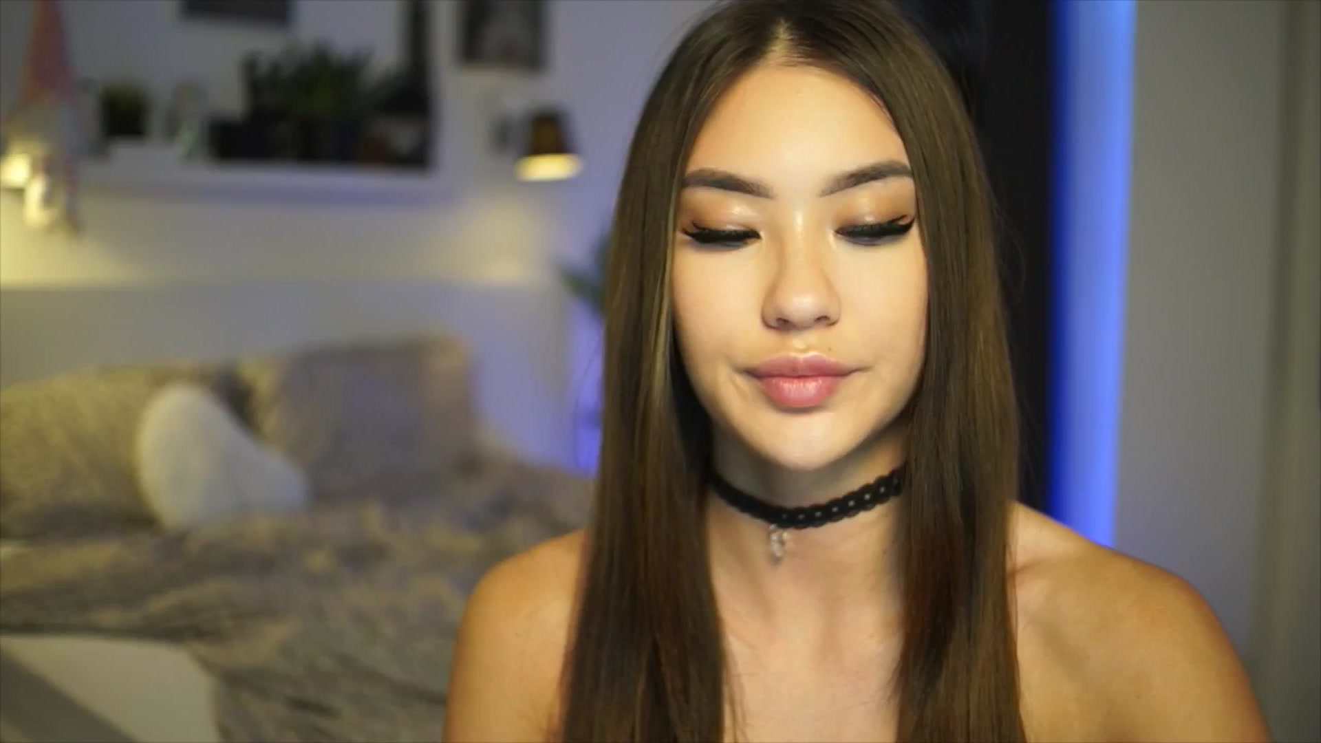 Gallery image thumbnail from SimpleMai's myfreecams stream on, 04/19/2026, 20:37 image 18 of 20