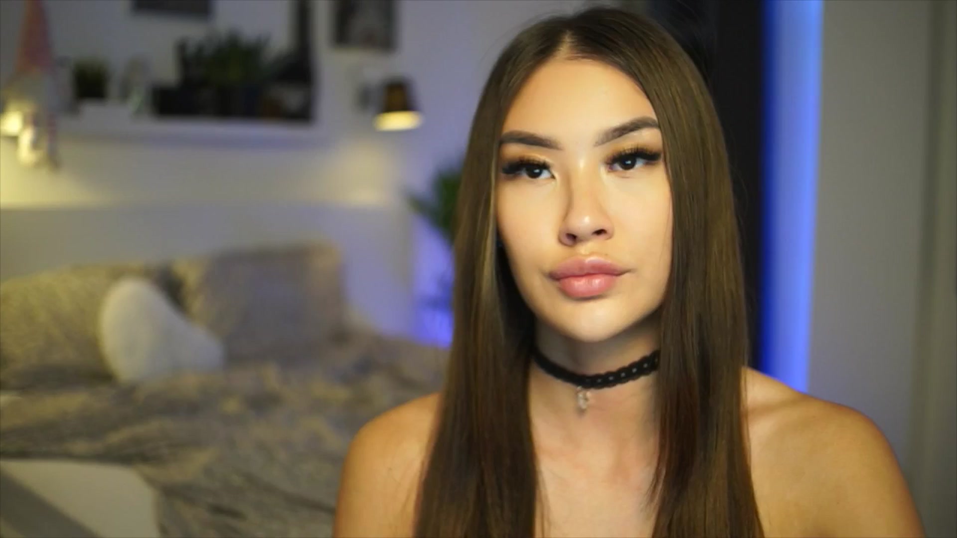 Gallery image thumbnail from SimpleMai's myfreecams stream on, 04/19/2026, 20:37 image 19 of 20