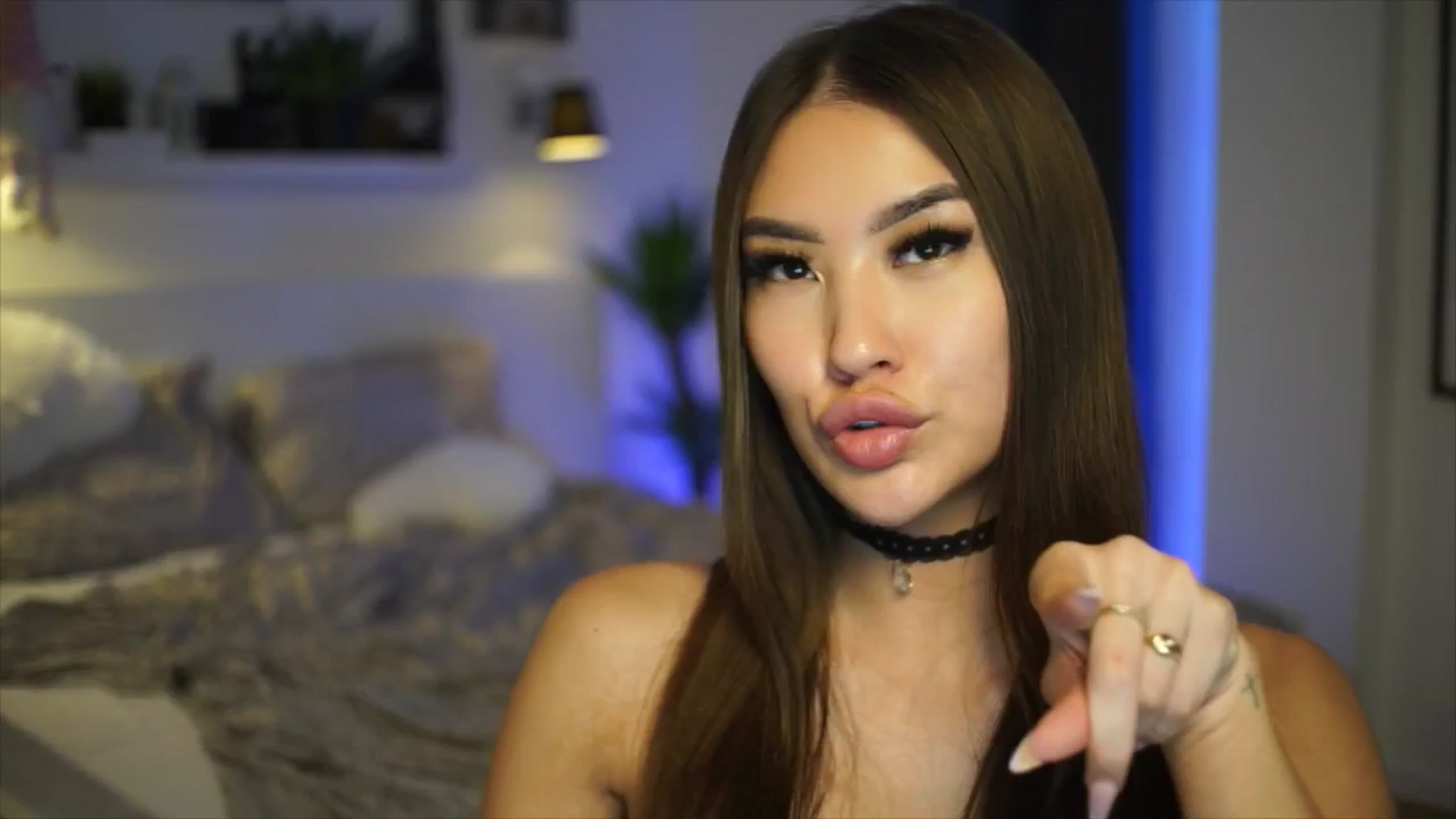 Gallery image thumbnail from SimpleMai's myfreecams stream on, 04/20/2026, 19:52 image 13 of 20