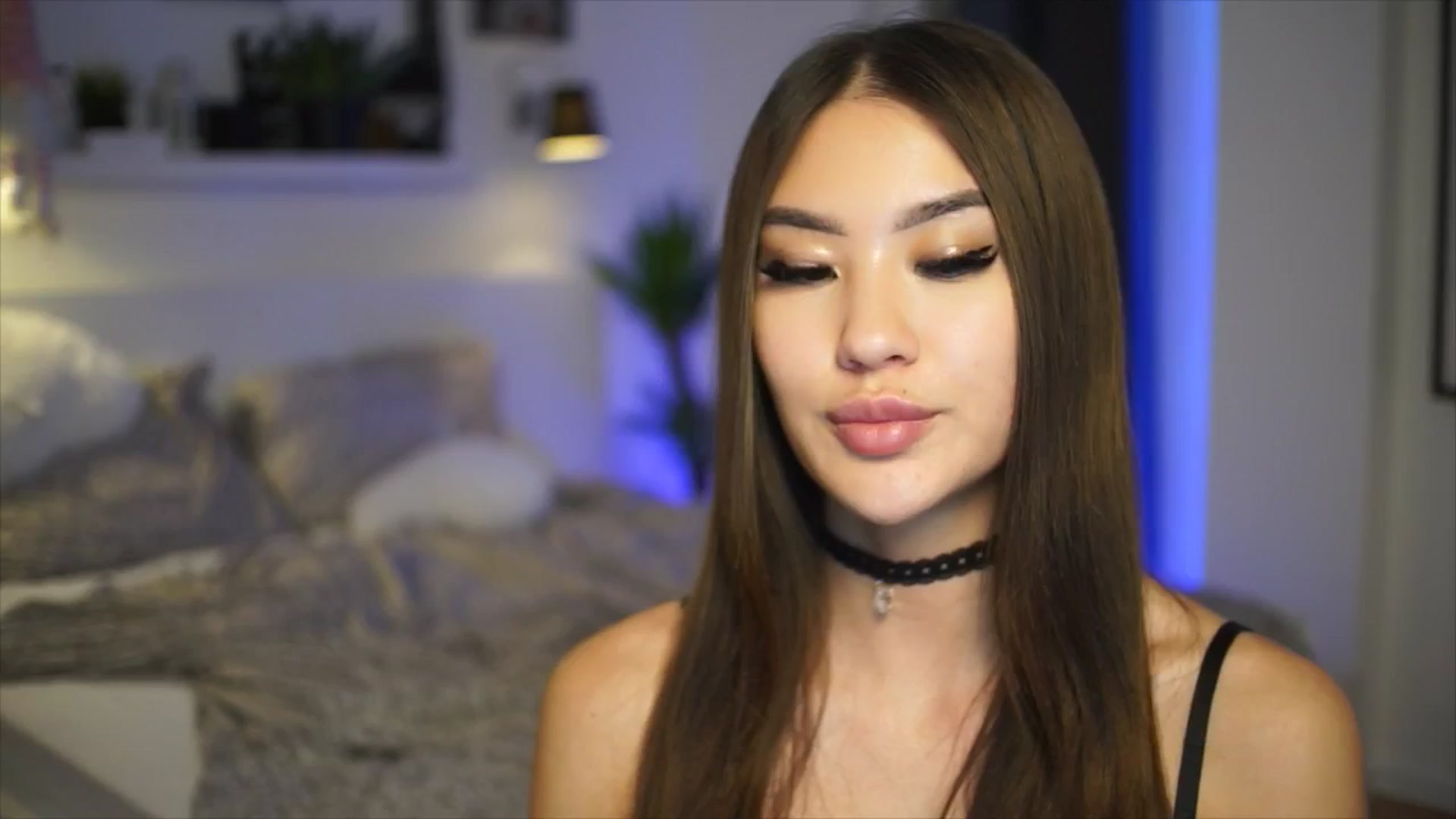 Gallery image thumbnail from SimpleMai's myfreecams stream on, 04/20/2026, 19:52 image 16 of 20