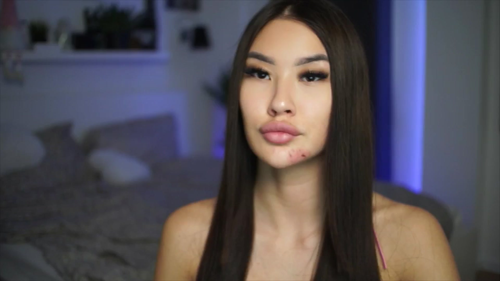 Gallery image thumbnail from SimpleMai's myfreecams stream on, 04/26/2026, 18:09 image 5 of 20