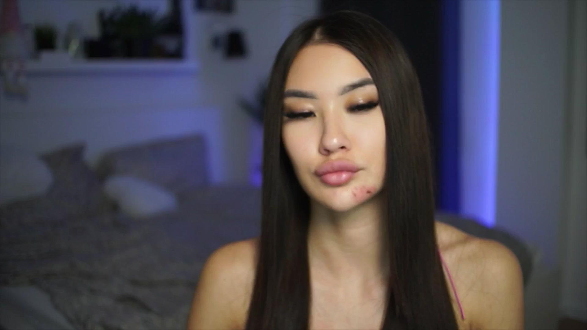 Gallery image thumbnail from SimpleMai's myfreecams stream on, 04/26/2026, 18:09 image 12 of 20