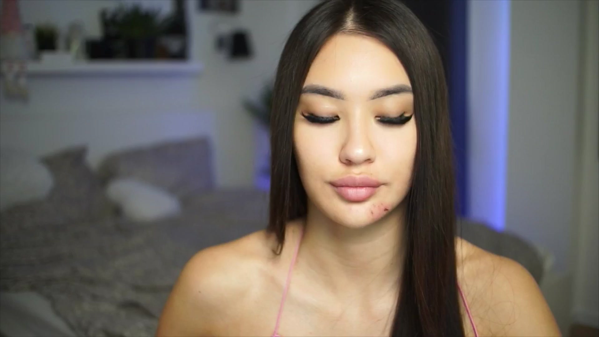Gallery image thumbnail from SimpleMai's myfreecams stream on, 04/26/2026, 18:09 image 3 of 20