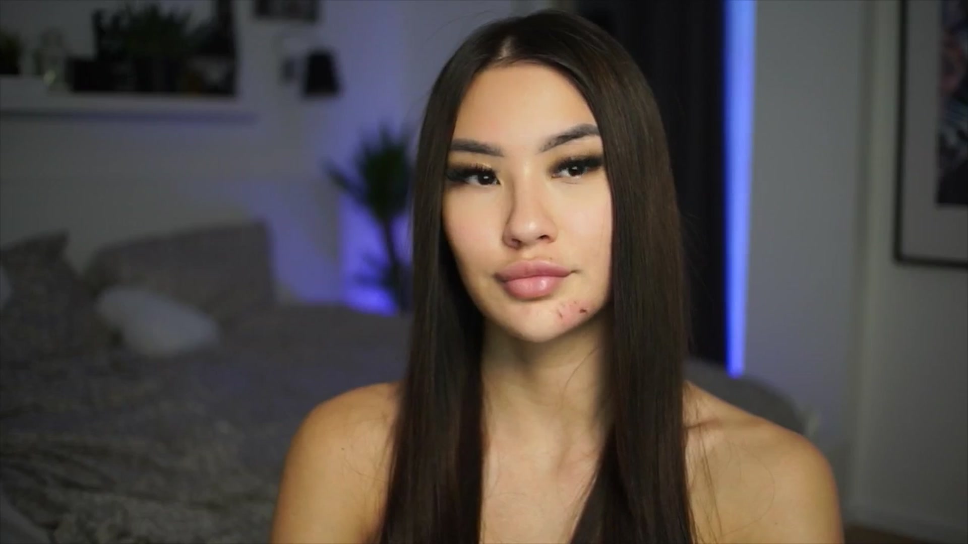 Gallery image thumbnail from SimpleMai's myfreecams stream on, 04/26/2026, 21:08 image 18 of 20