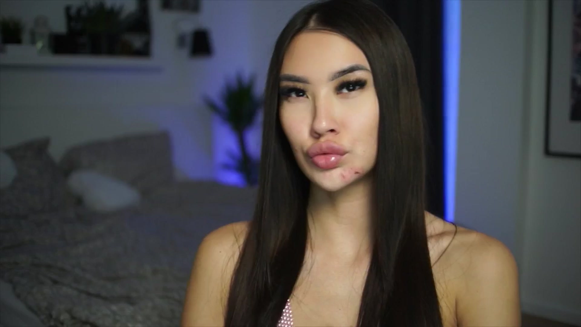 Gallery image thumbnail from SimpleMai's myfreecams stream on, 04/26/2026, 21:08 image 6 of 20