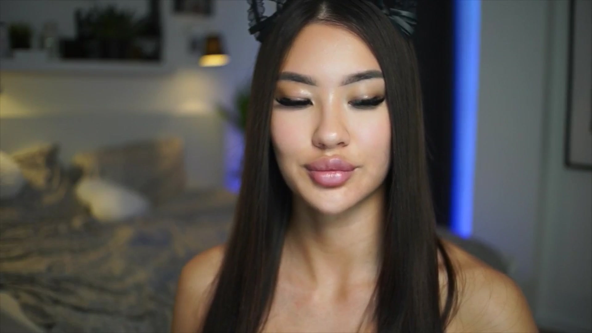 Gallery image thumbnail from SimpleMai's myfreecams stream on, 04/28/2026, 18:18 image 10 of 20