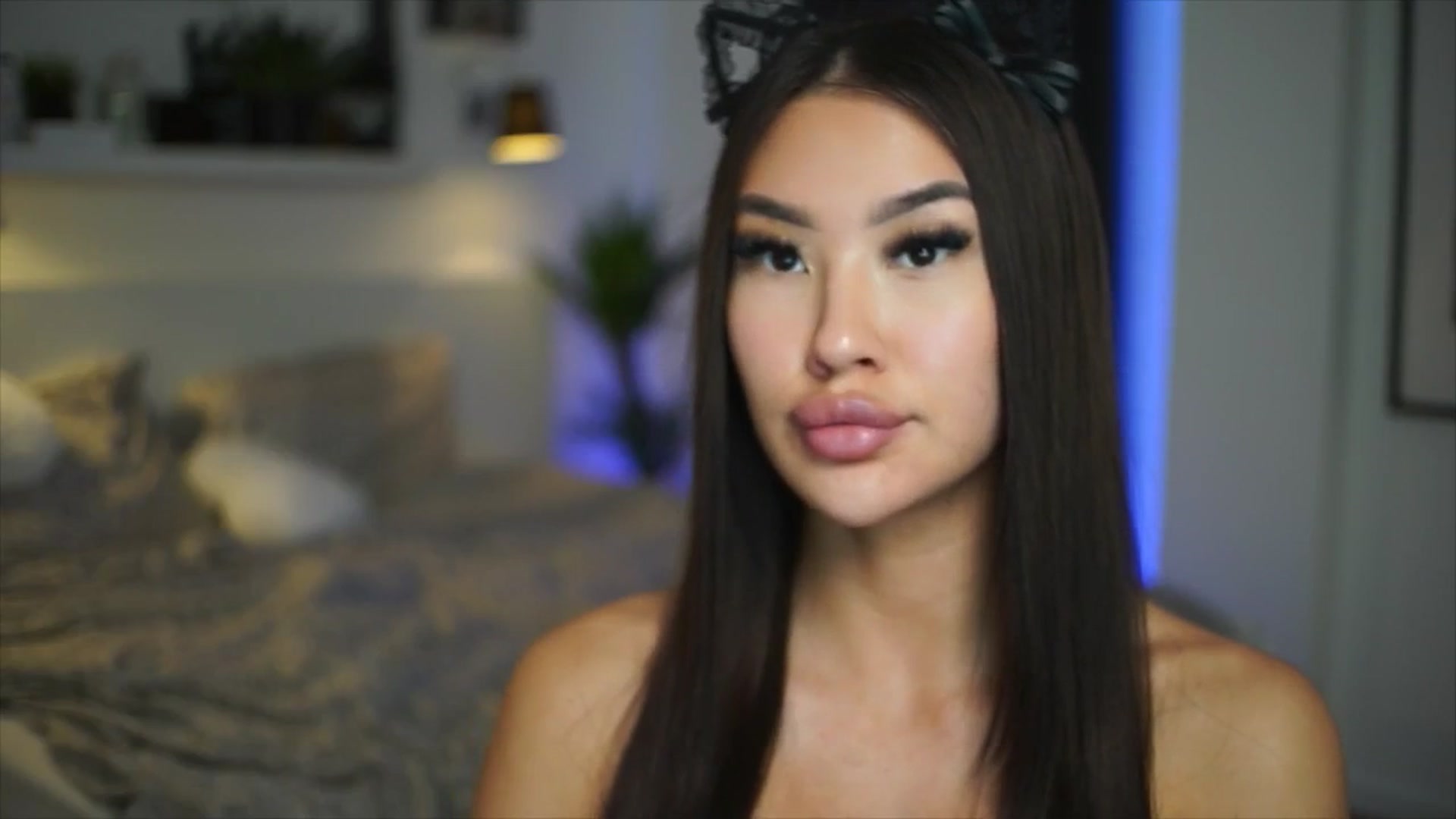 Gallery image thumbnail from SimpleMai's myfreecams stream on, 04/28/2026, 18:18 image 6 of 20