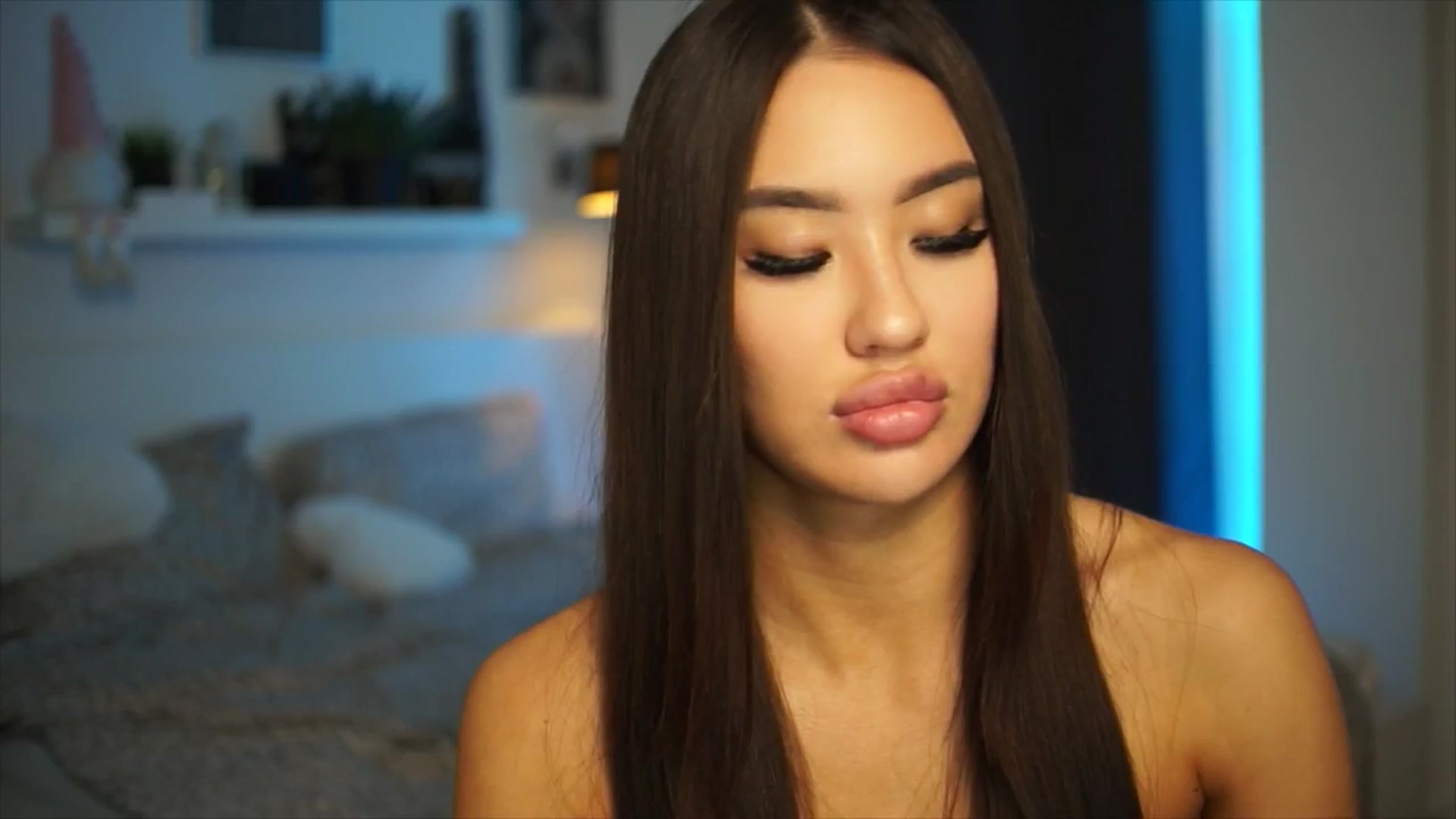Gallery image thumbnail from SimpleMai's myfreecams stream on, 04/30/2026, 17:48 image 10 of 20