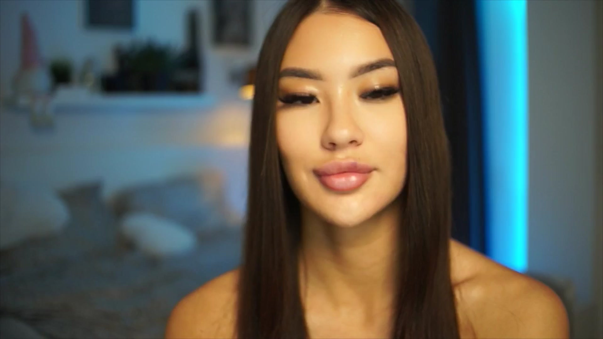 Gallery image thumbnail from SimpleMai's myfreecams stream on, 04/30/2026, 20:14 image 8 of 20