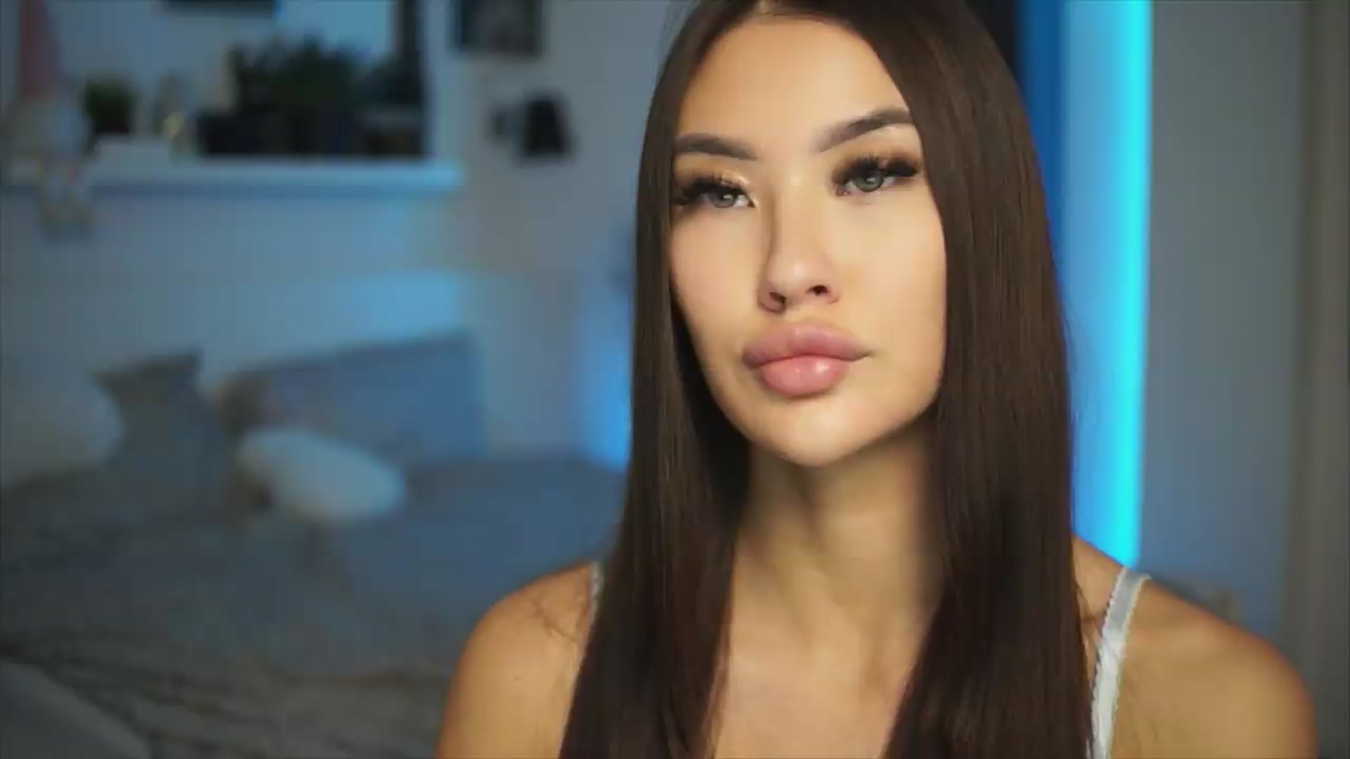 Gallery image thumbnail from SimpleMai's myfreecams stream on, 05/03/2026, 21:21 image 8 of 20