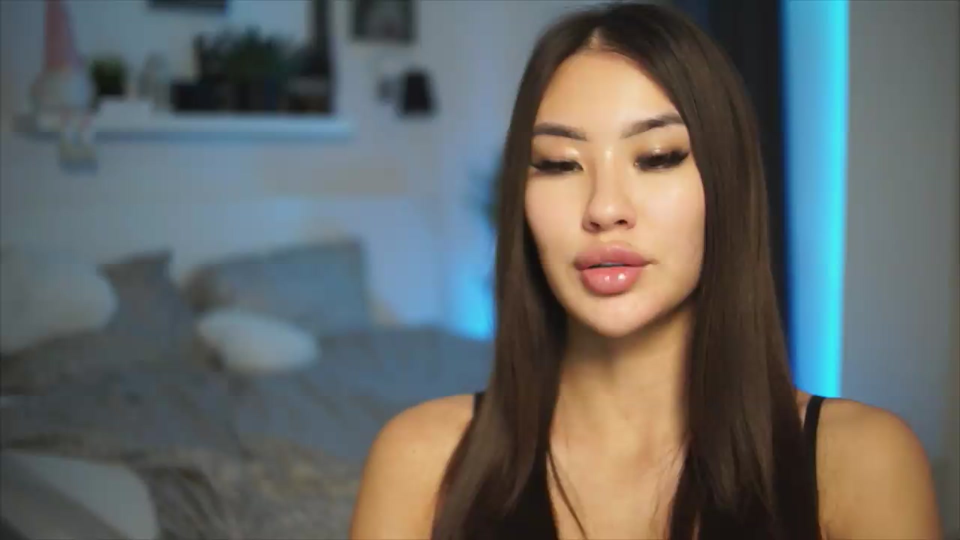 Gallery image thumbnail from SimpleMai's myfreecams stream on, 05/06/2026, 20:25 image 9 of 20