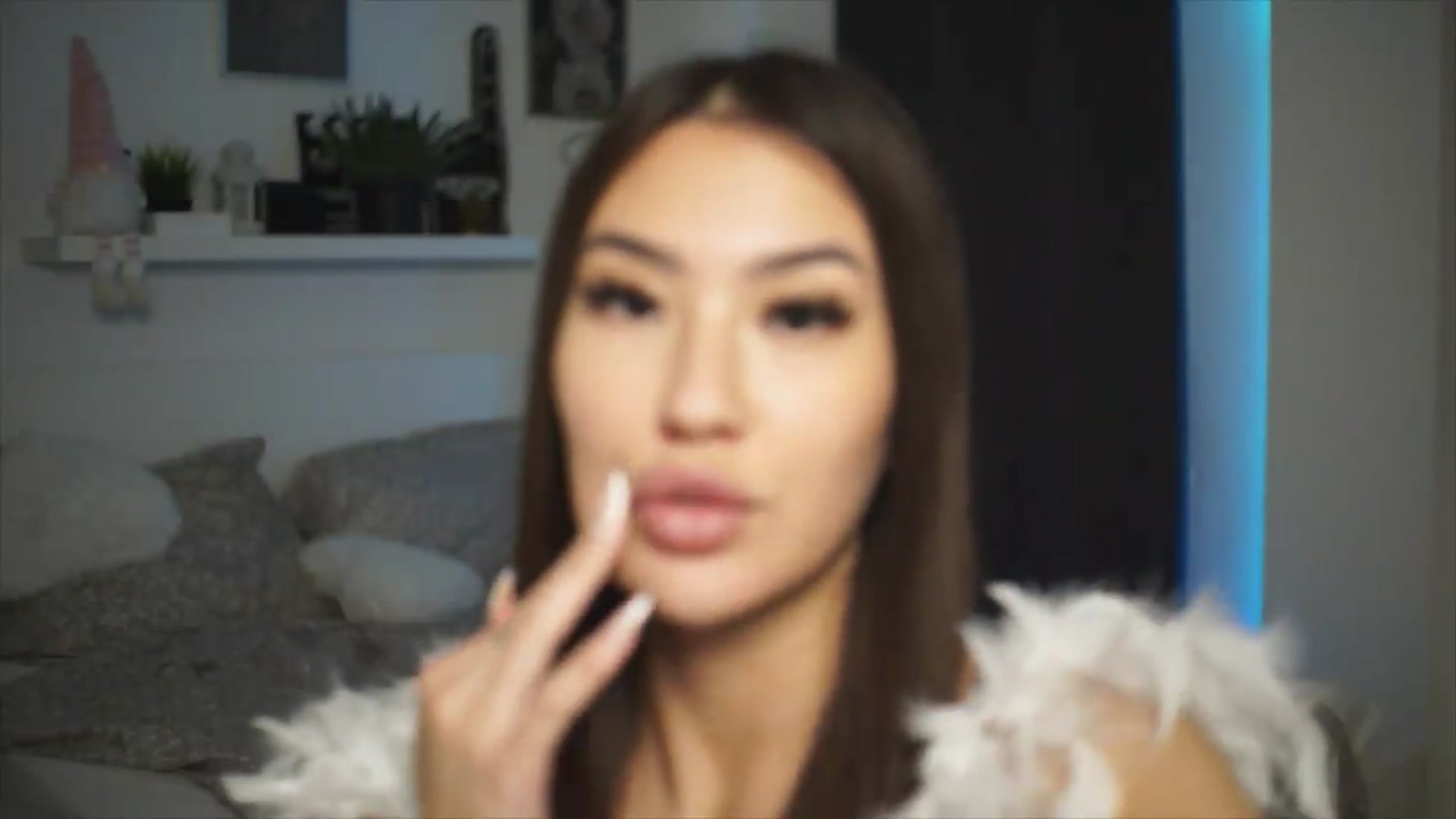 Gallery image thumbnail from SimpleMai's myfreecams stream on, 05/08/2026, 17:25 image 3 of 20