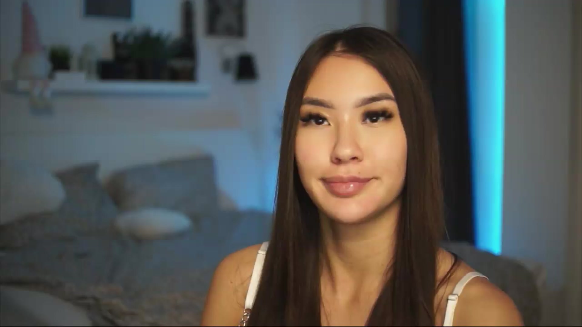 Gallery image thumbnail from SimpleMai's myfreecams stream on, 05/08/2026, 23:09 image 18 of 20