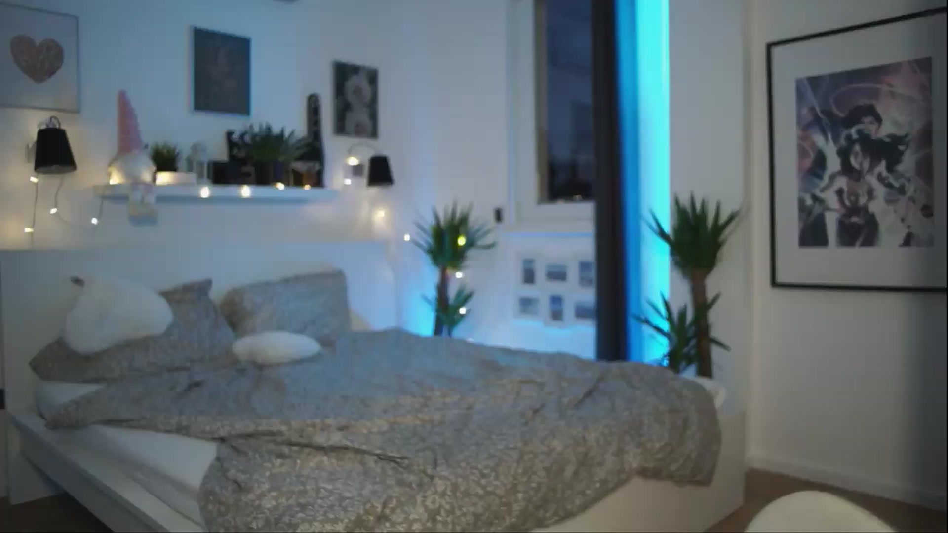 Gallery image thumbnail from SimpleMai's myfreecams stream on, 05/09/2026, 18:48 image 16 of 20