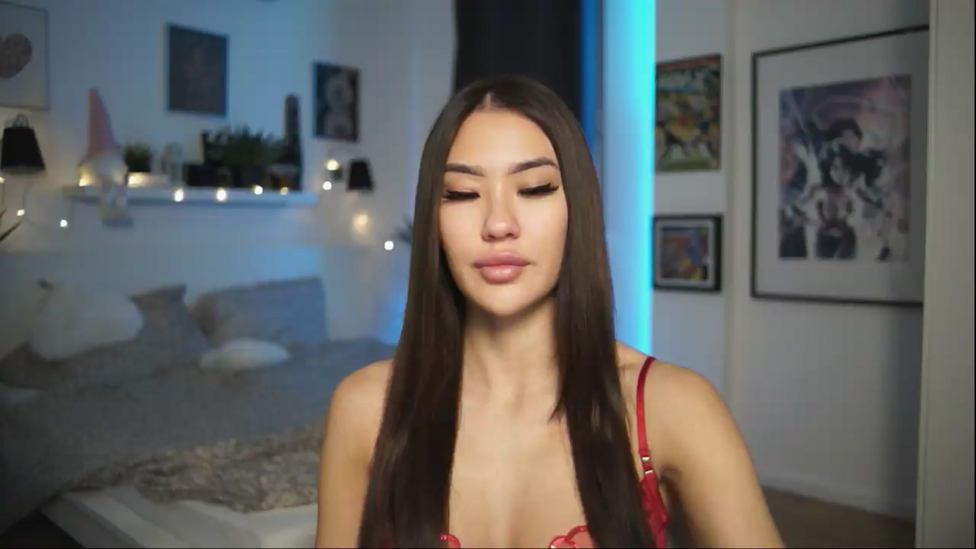 Gallery image thumbnail from SimpleMai's myfreecams stream on, 05/10/2026, 18:30 image 16 of 20