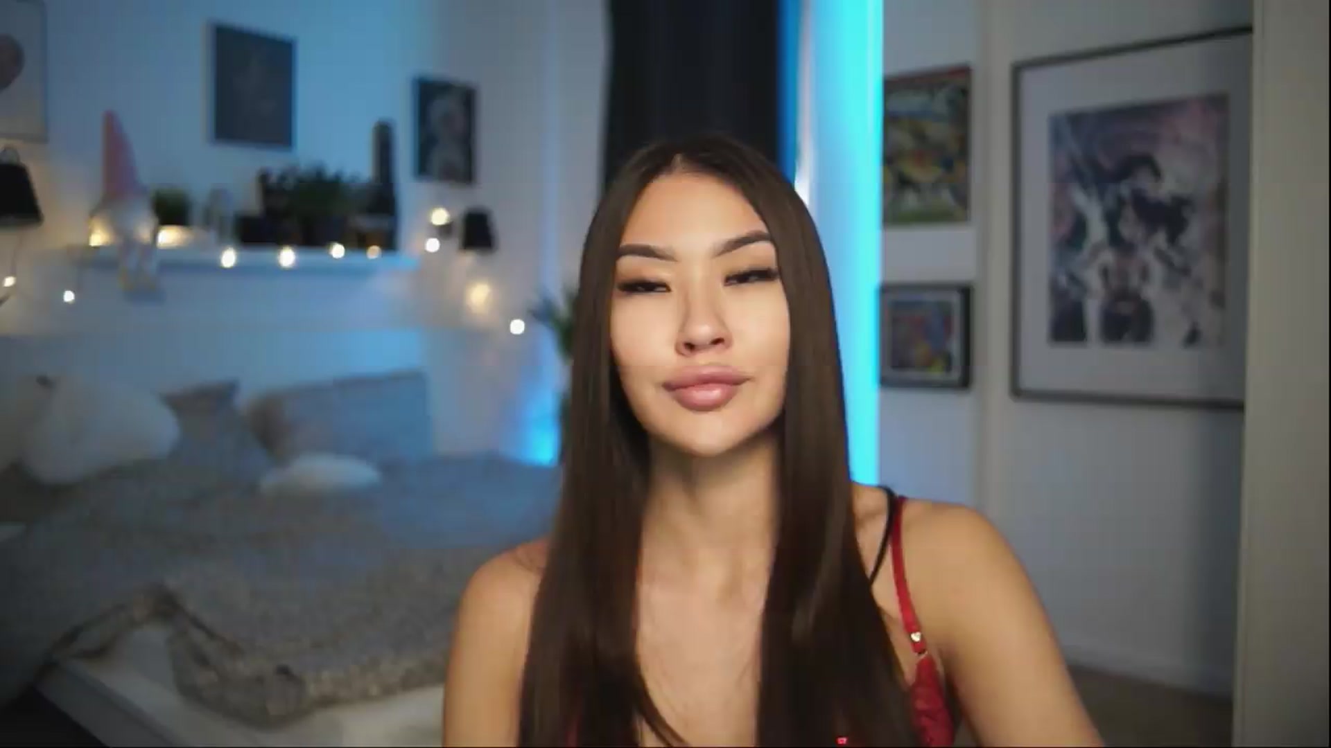Gallery image thumbnail from SimpleMai's myfreecams stream on, 05/10/2026, 18:30 image 1 of 20