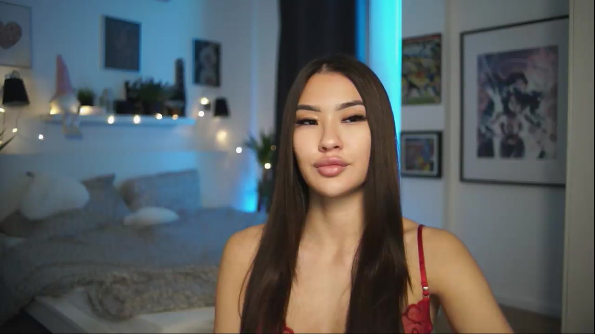 Gallery image thumbnail from SimpleMai's myfreecams stream on, 05/10/2026, 18:30 image 11 of 20
