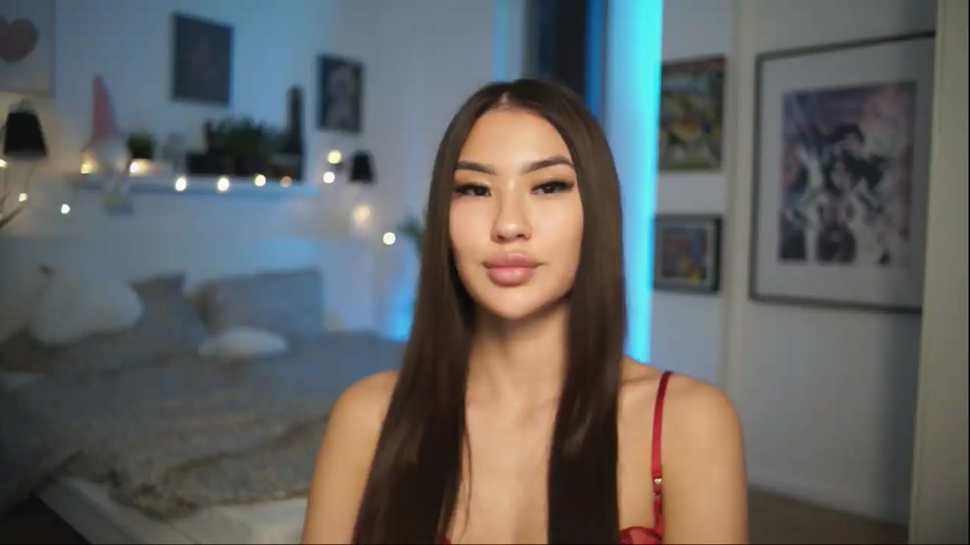 Gallery image thumbnail from SimpleMai's myfreecams stream on, 05/10/2026, 22:10 image 12 of 20