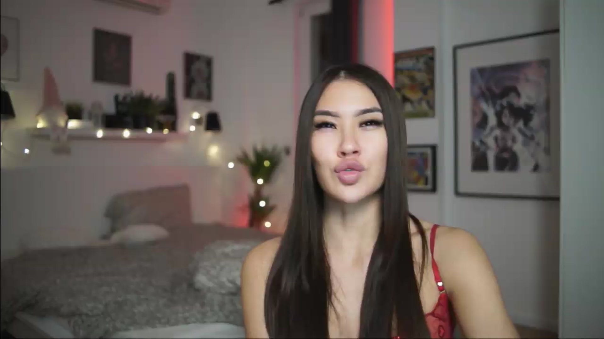 Gallery image thumbnail from SimpleMai's myfreecams stream on, 05/10/2026, 23:53 image 19 of 20