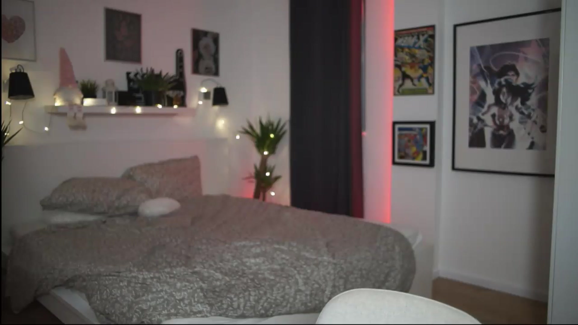 Gallery image thumbnail from SimpleMai's myfreecams stream on, 05/11/2026, 20:01 image 15 of 20