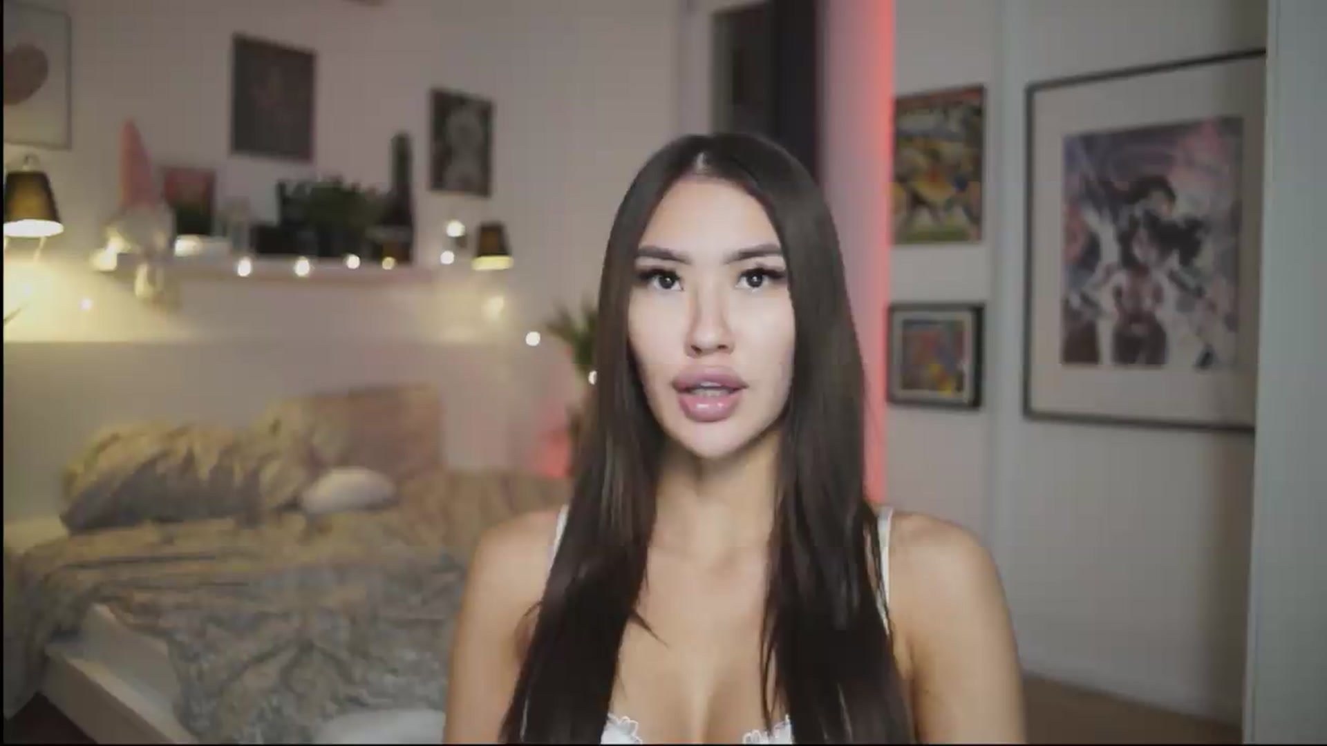 Gallery image thumbnail from SimpleMai's myfreecams stream on, 05/17/2026, 22:54 image 19 of 20