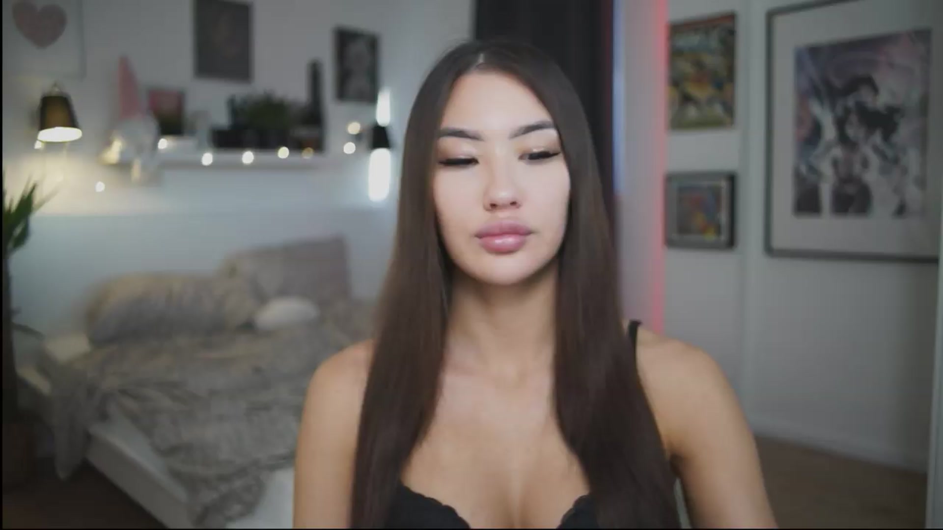 Gallery image thumbnail from SimpleMai's myfreecams stream on, 05/18/2026, 19:07 image 1 of 20