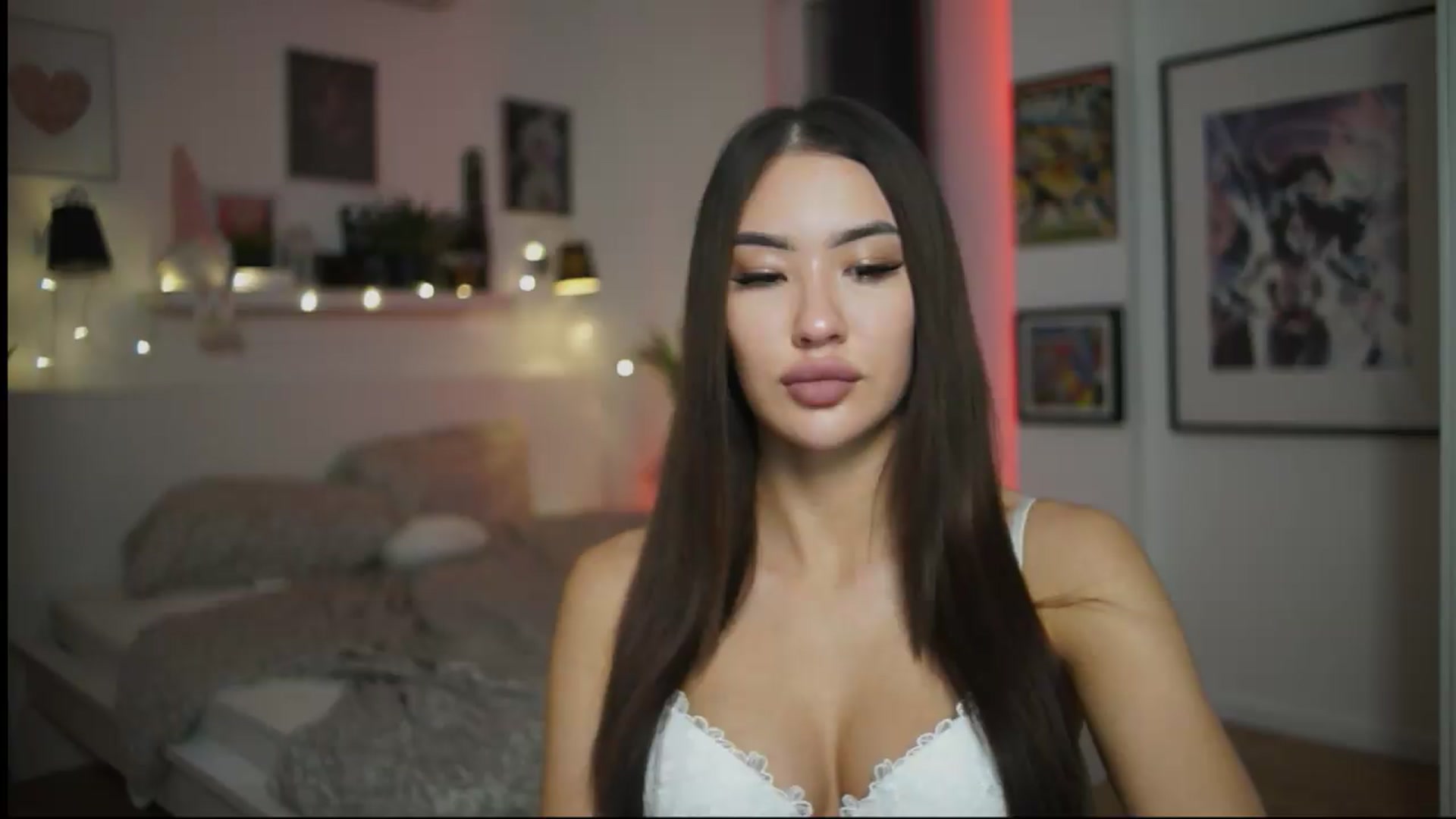 Gallery image thumbnail from SimpleMai's myfreecams stream on, 05/21/2026, 19:55 image 9 of 20