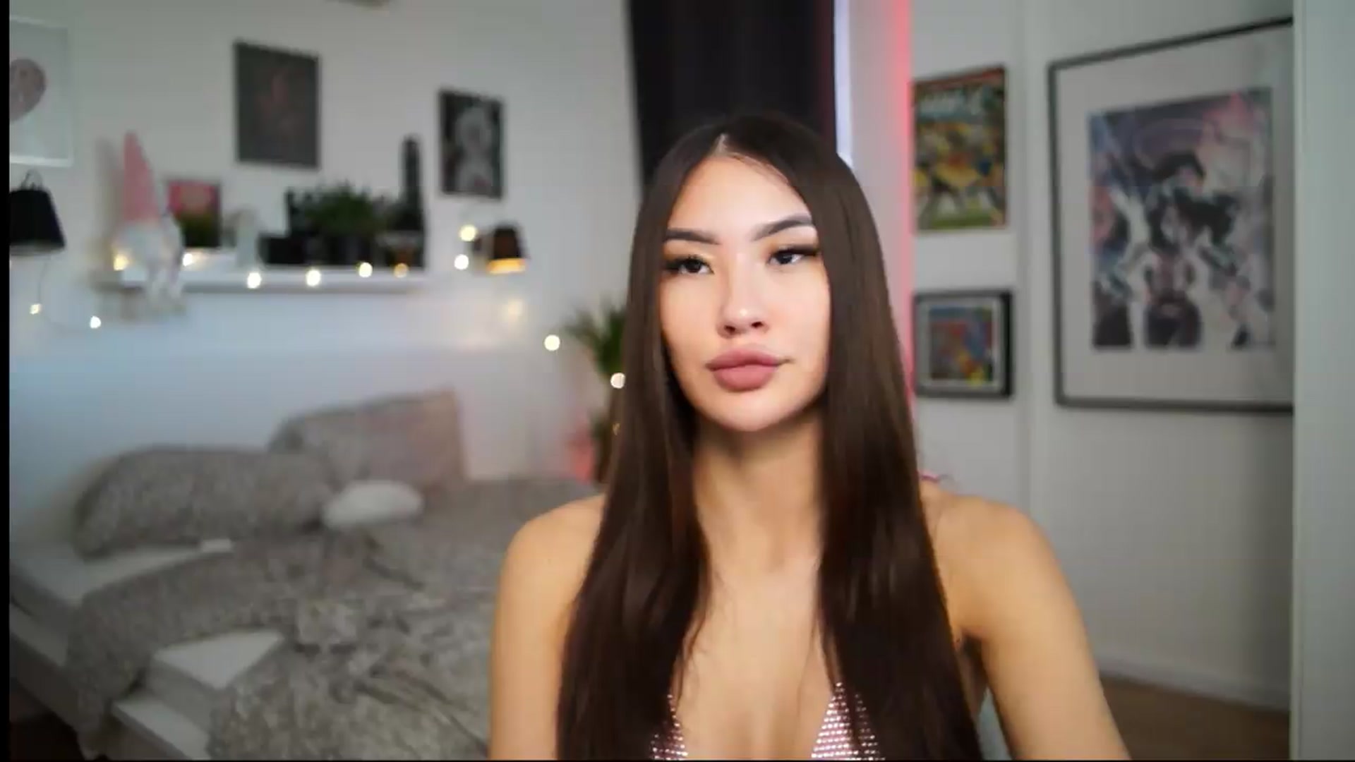 Gallery image thumbnail from SimpleMai's myfreecams stream on, 05/22/2026, 08:56 image 17 of 20