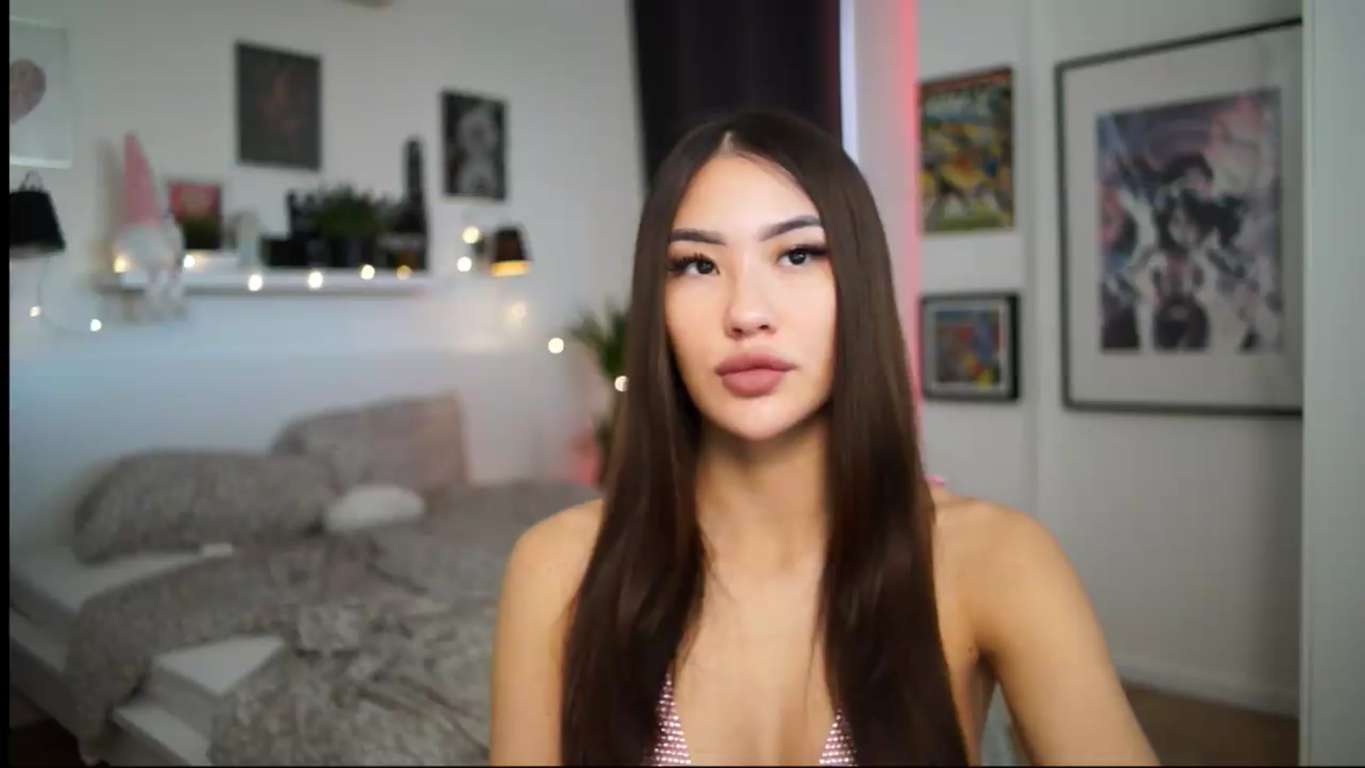 Gallery image thumbnail from SimpleMai's myfreecams stream on, 05/22/2026, 08:56 image 14 of 20