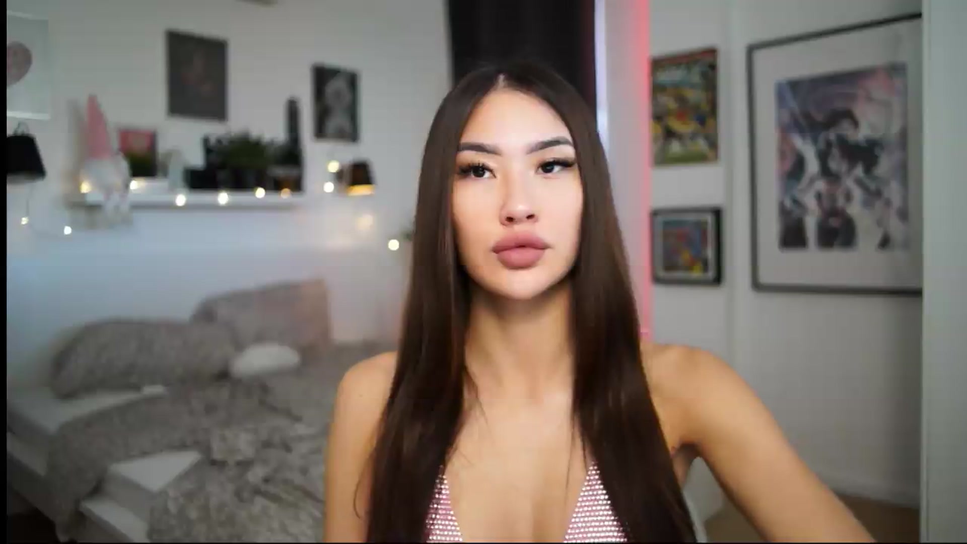 Gallery image thumbnail from SimpleMai's myfreecams stream on, 05/22/2026, 08:56 image 11 of 20