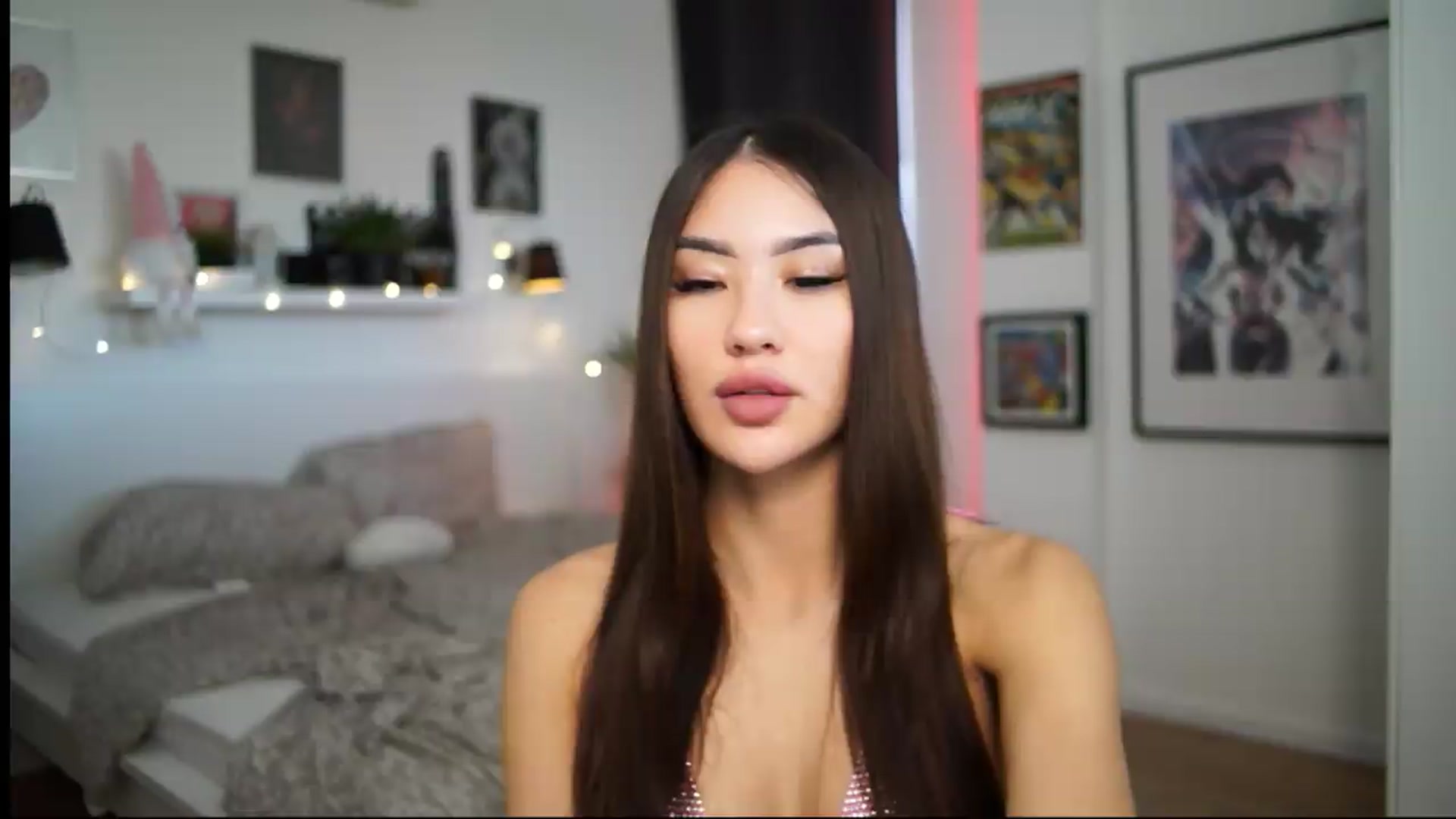 Gallery image thumbnail from SimpleMai's myfreecams stream on, 05/22/2026, 08:56 image 18 of 20